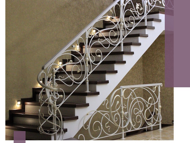 Кованые лестницы под ключ в Железнодорожном — изготовление и монтаж