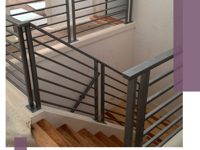 Изготовление поручней из металла и дерева в Железнодорожном